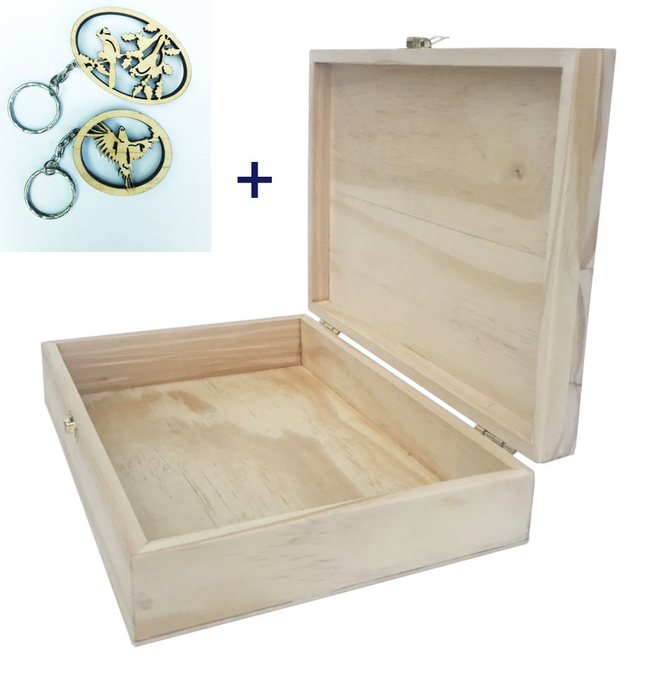 Hộp đựng quà tặng bằng gỗ thông tự nhiên, ,hộp được thiết kế nắp mở tiện dụng, có khóa chắc chắn thích hợp làm hộp quà tặng, hộp lưu trữ vật dụng