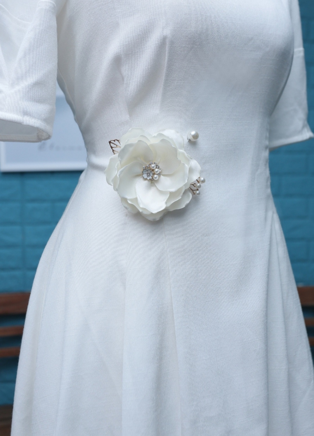Hoa cài áo Handmade Satin - Trắng
