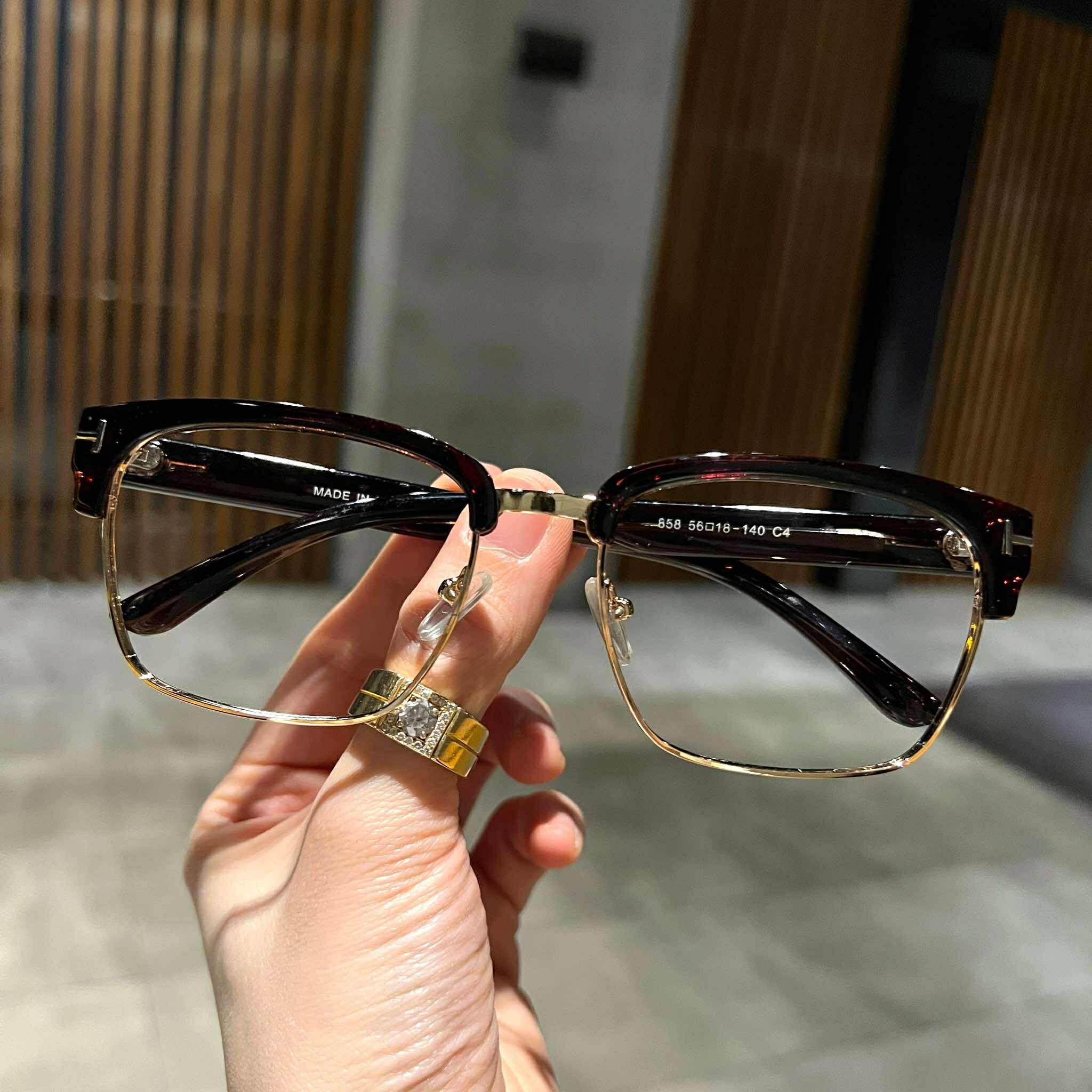 Kính mắt đi đường Mắt vuông nửa viền dáng basic cho nam