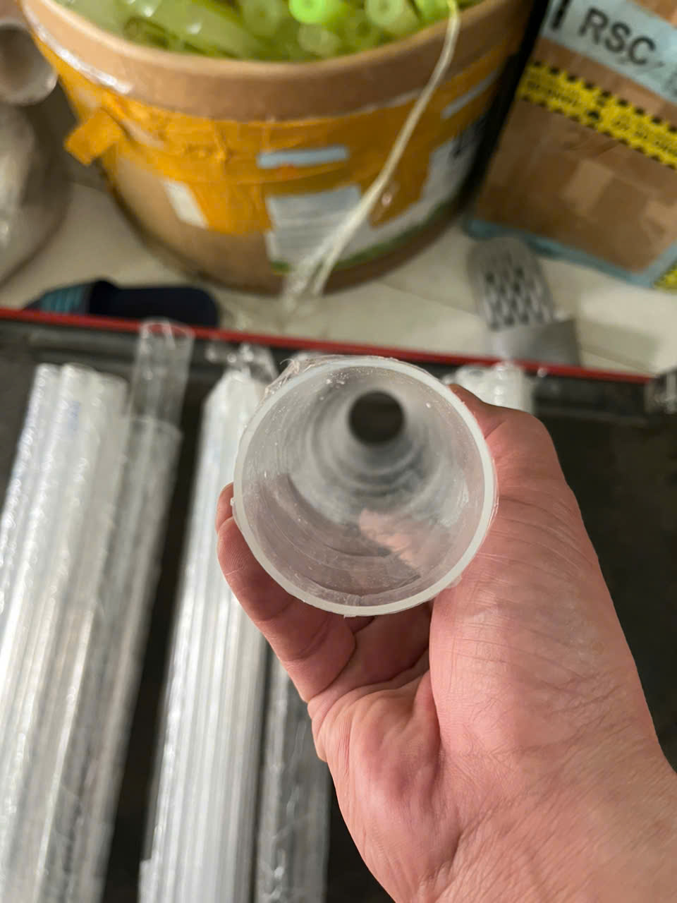 Ống nhựa Acrylic độ trong suốt cao