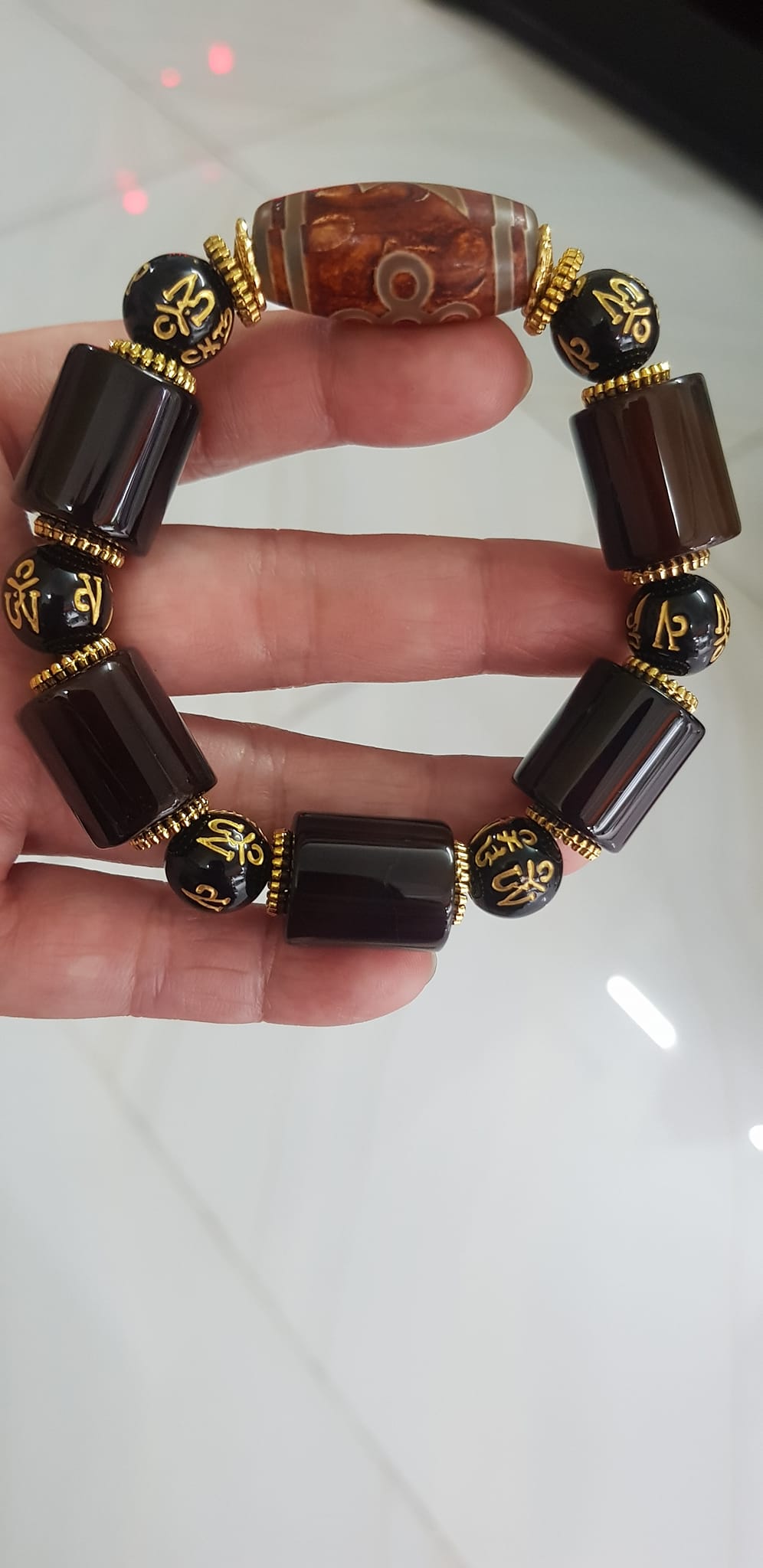 Vòng tay nam mã não nâu mix tây tạng kiểu hạt ống vuông tròn Size vòng 15mm đẹp ạ Ý nghĩa mang năng lượng tích cực may mắn cát tường cho gia chủ ạ