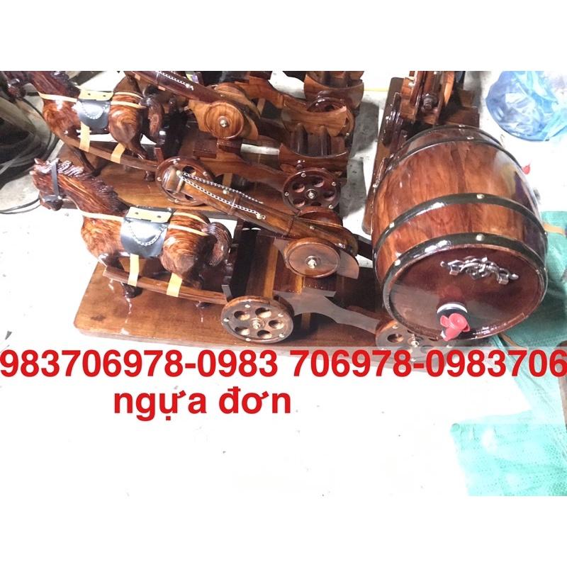 Xe ngựa kéo pha.ó đơn