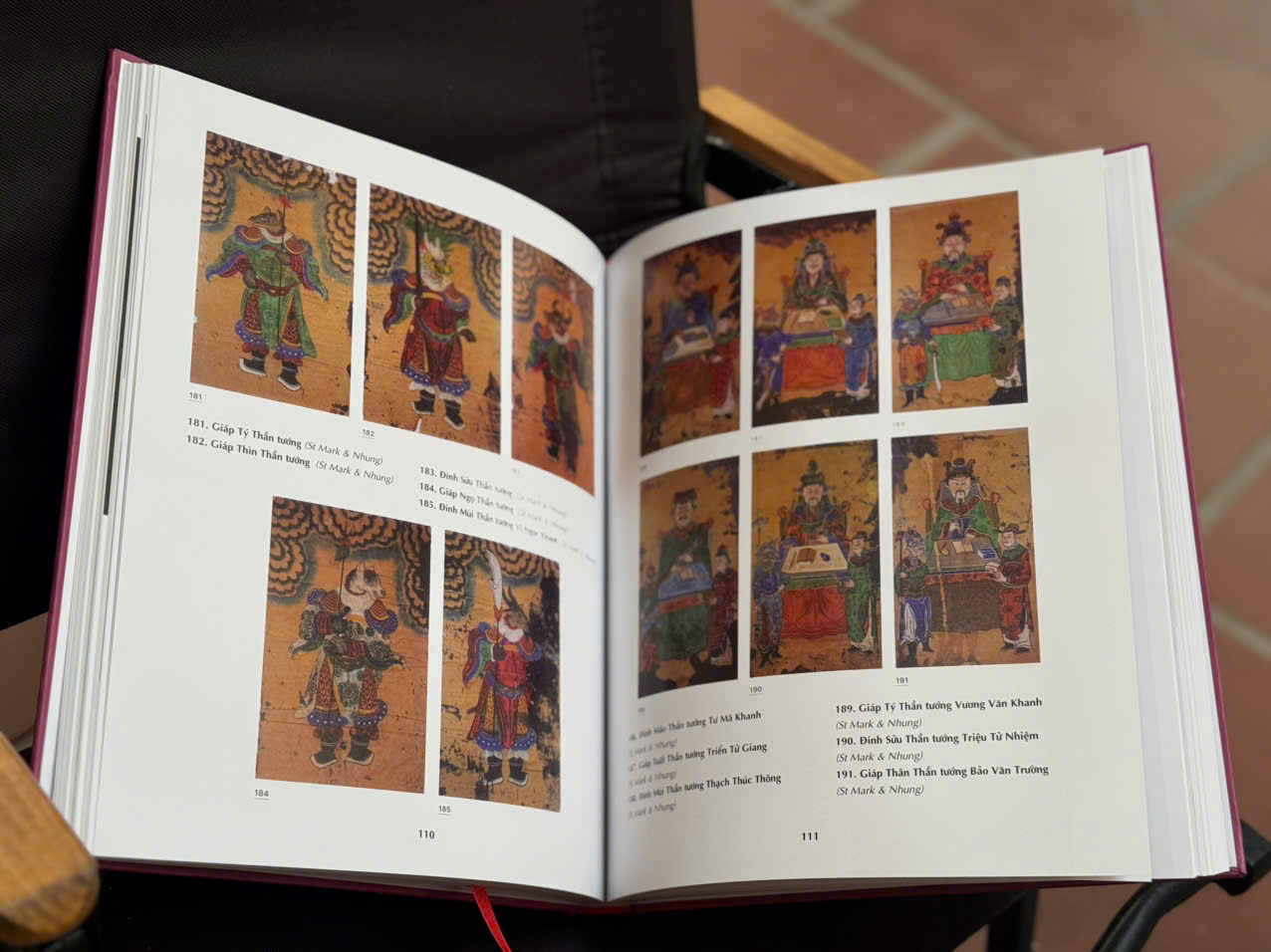 (Bìa cứng, In màu) TRANH HÀNG TRỐNG - Hình ảnh và chú giải - Phan Ngọc Khuê - NXB Mỹ Thuật