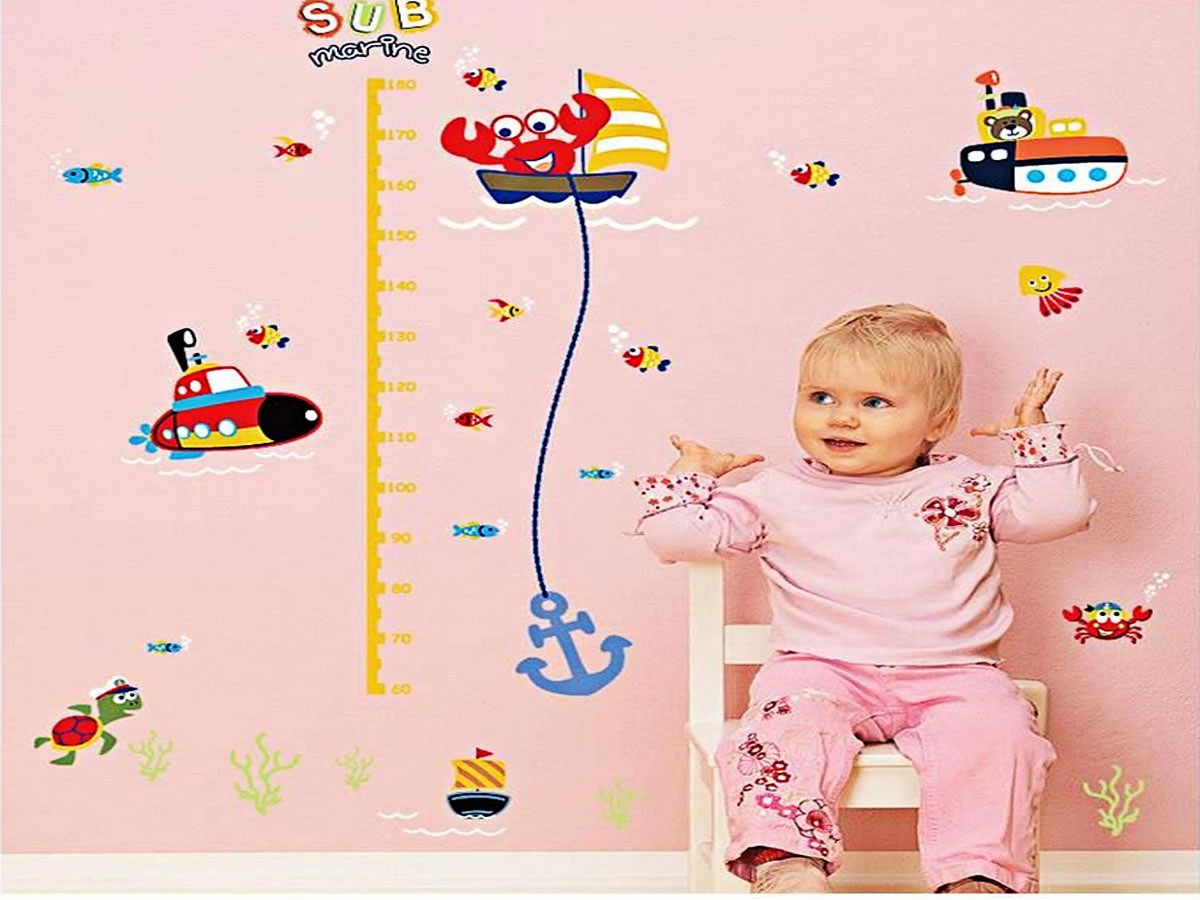 Decal dán tường cho bé thước đo con cua càng to ngộ nghĩnh sk9222