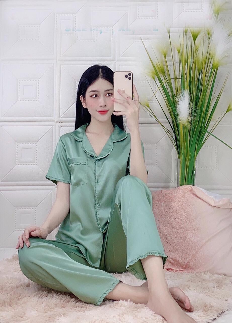 Đồ bộ pijama viền bèo tay ngắn