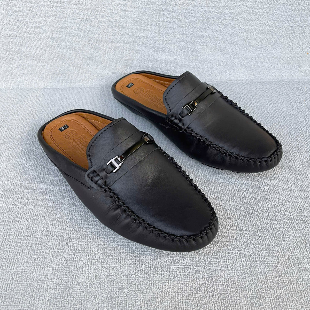 Giày sục da nam TRường Hải GS331 khóa ngang Đế âm da bò nguyên tấm 3 màu đen, nâu, vàng