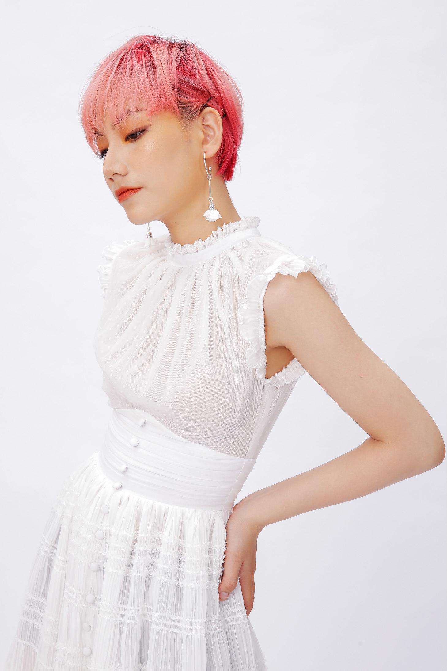 Đầm Lace High Collar Nech Maxi Dress