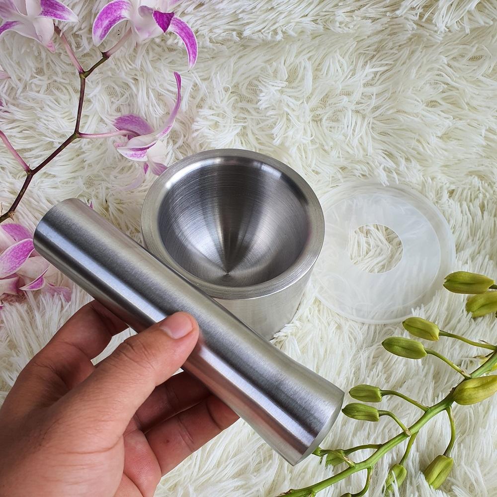 Bộ Chày Cối Inox 304 Hàng Đúc Nguyên Khối, Không Vết Hàn, Có Nắp Đậy, Có Lót Đế - Hàng xuất Đức