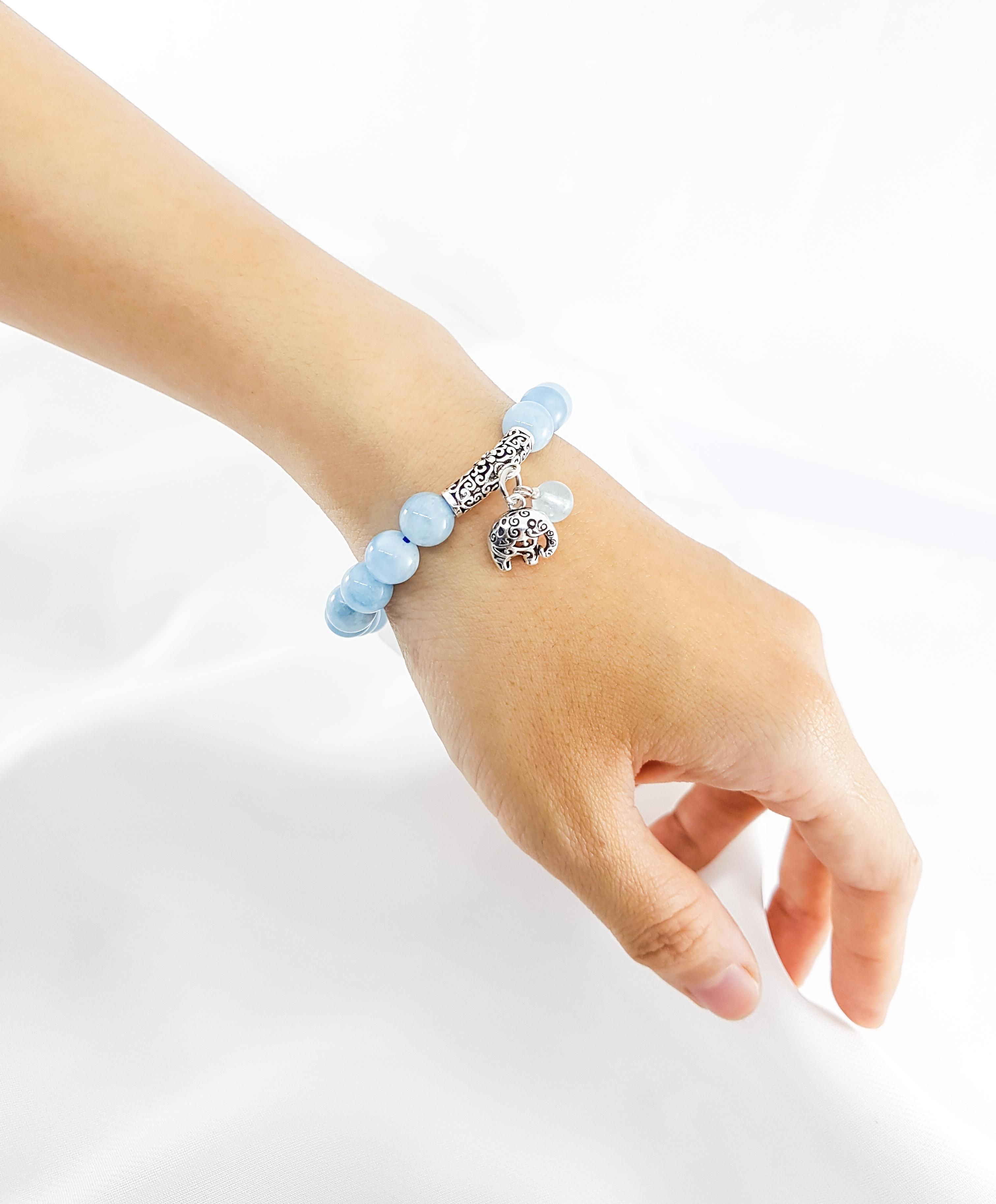 Vòng tay mệnh thủy, mộc đá Aquamarine mix charm con voi