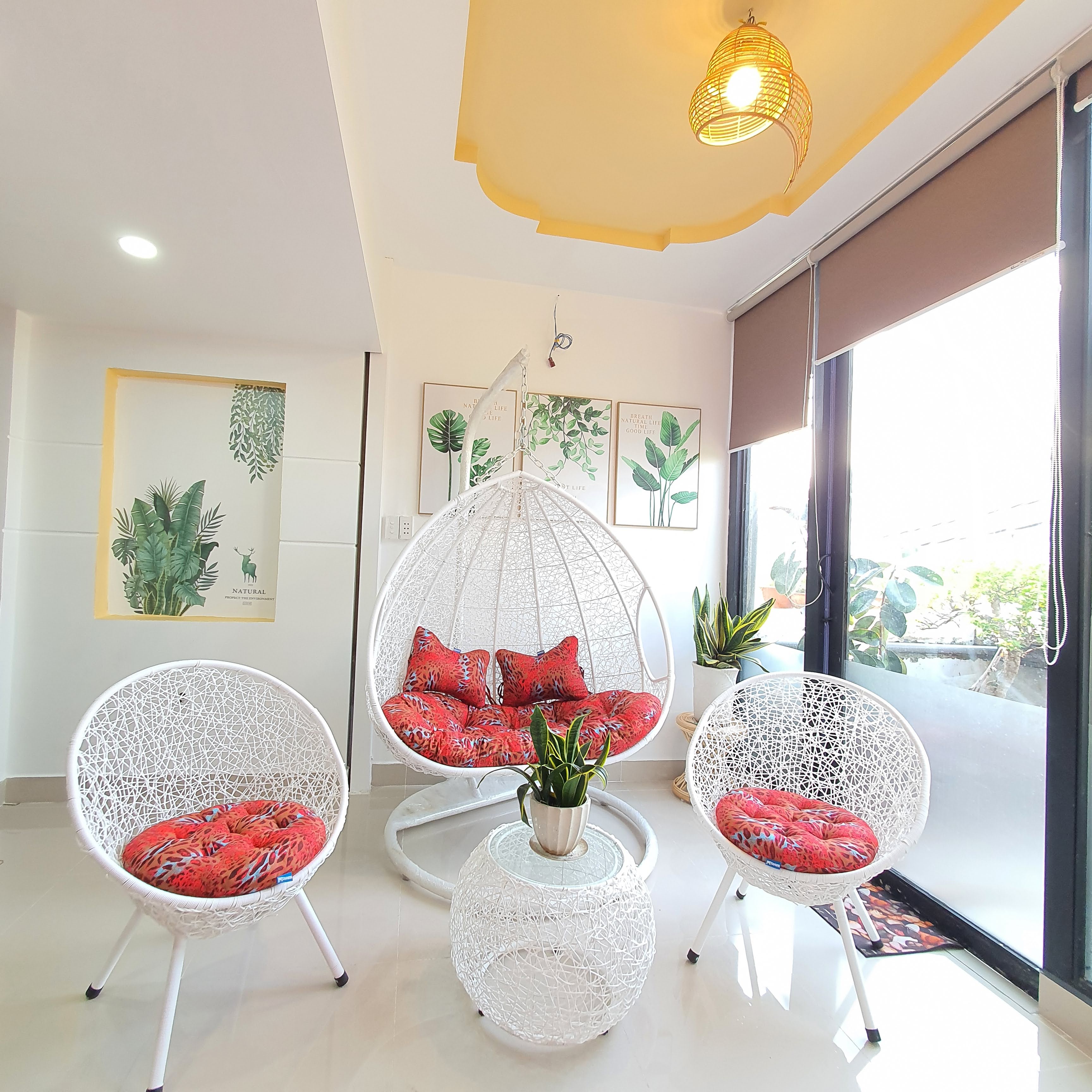 Bộ bàn ghế sân vườn kèm xích đu đôi