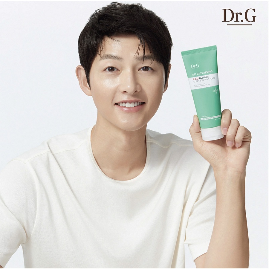 Sữa Rửa Mặt Dành Cho Da Mụn, Nhạy Cảm Dr.G pH Cleansing R.E.D Blemish Clear Soothing Foam 150ml