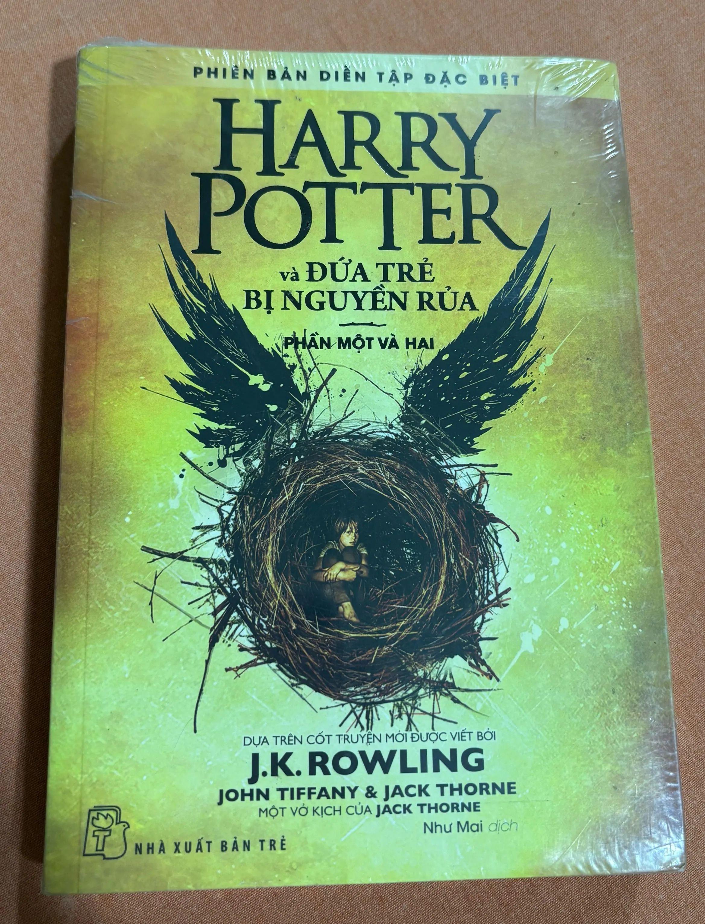 Harry Potter và đứa trẻ bị nguyền rủa