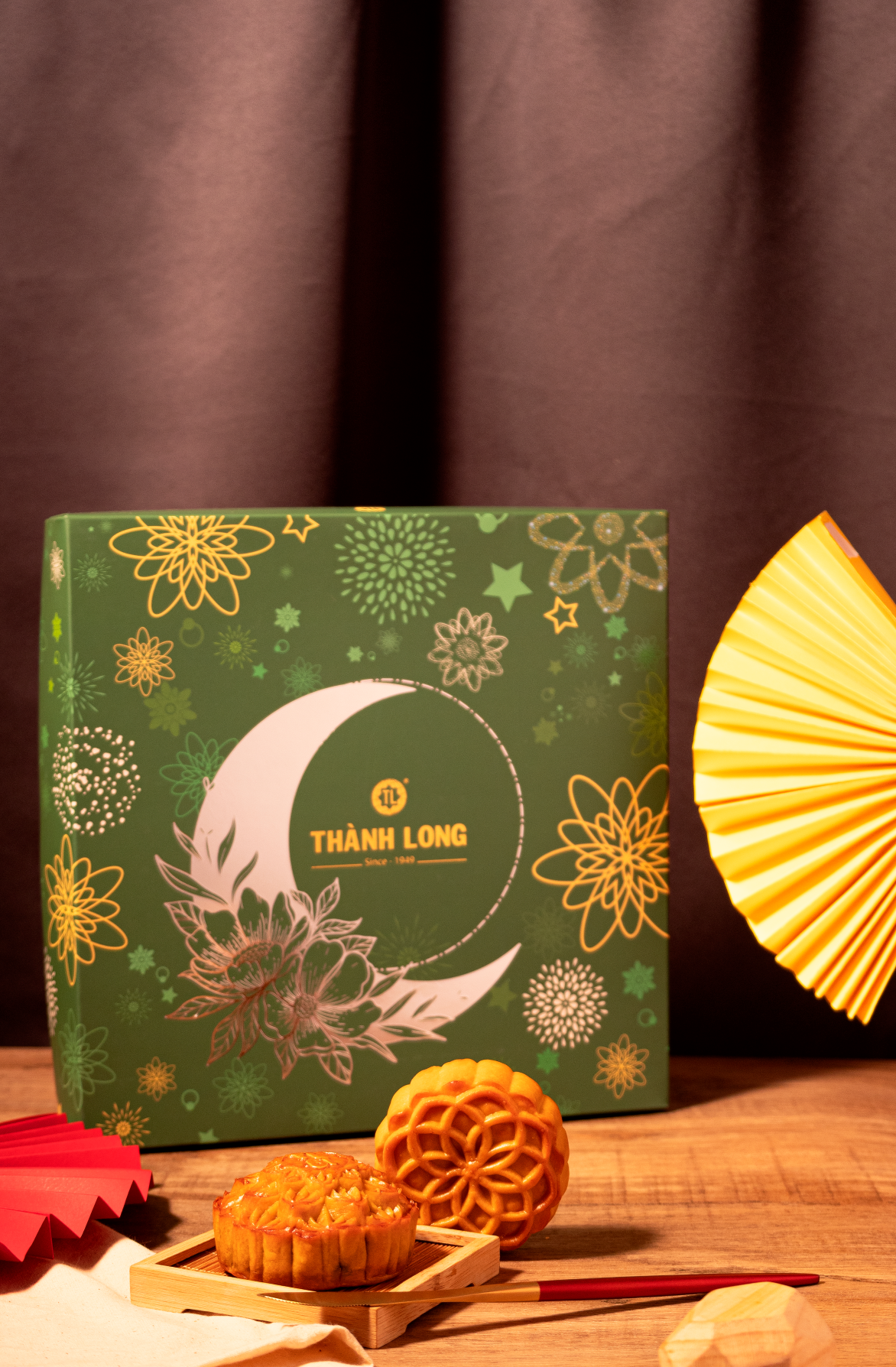 Hộp Bánh Trung Thu 4 bánh 1 trứng 150g - COMBO SUPER A8 - Thành Long - (600g) - VIỆT NAM