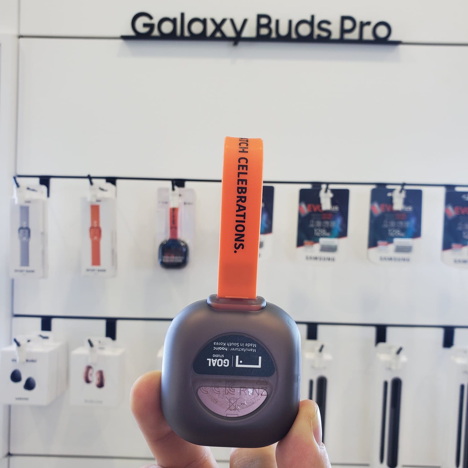 Ốp Samsung  Silicone cho tai nghe Buds 2 Pro / Buds 2 / Buds Pro / Buds Live - Hàng chính hãng