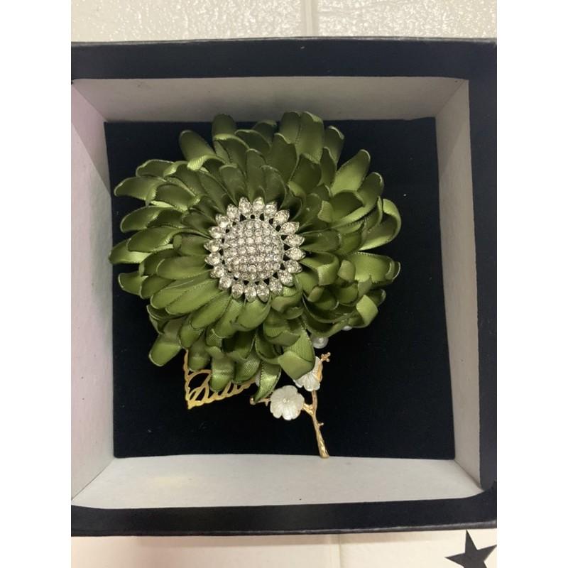 Hoa cài áo handmade kèm hộp