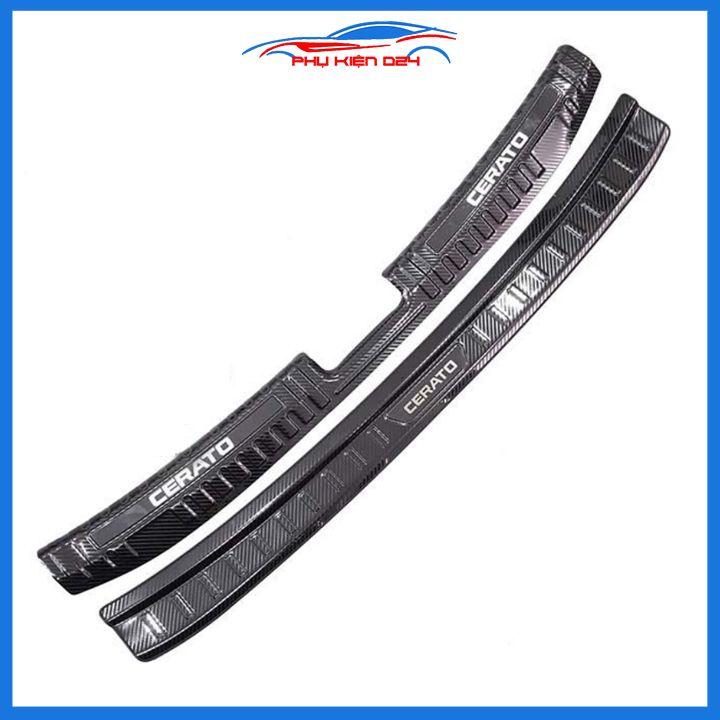 Ốp chống trầy cốp Cerato 2019-2020-2021-2022 thép không gỉ vân Cacbon bảo vệ xe chống va đập