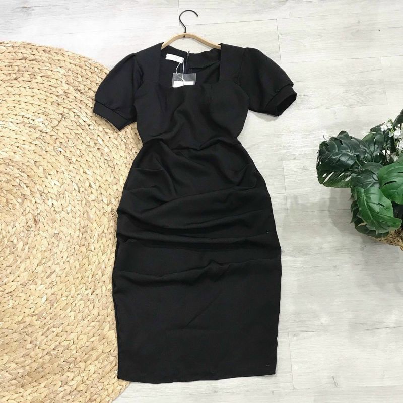 Đầm ôm body đen bo tay xếp li nhẹ phần hông