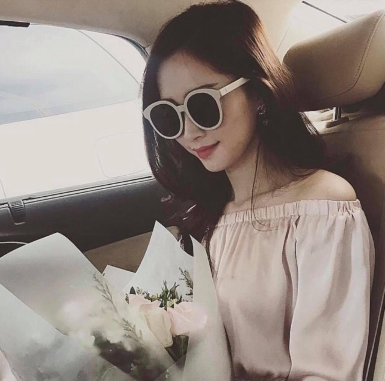Kính râm Mắt tròn Holiday