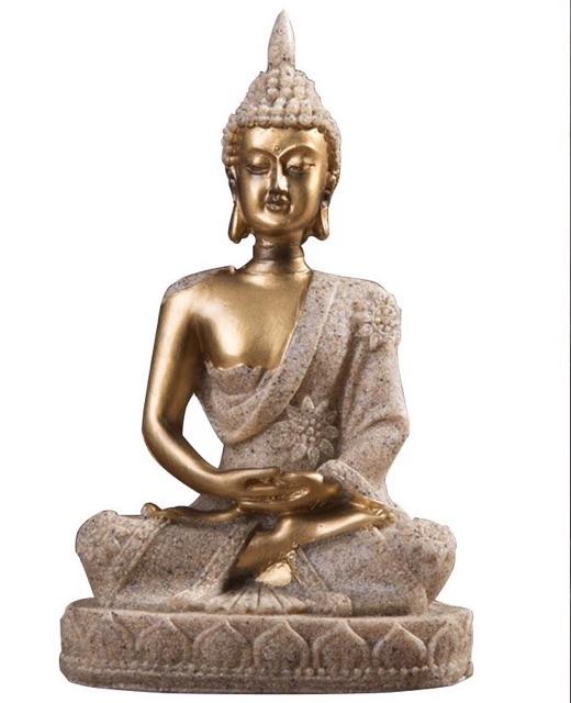 Tượng phật Thái màu vàng trang trí