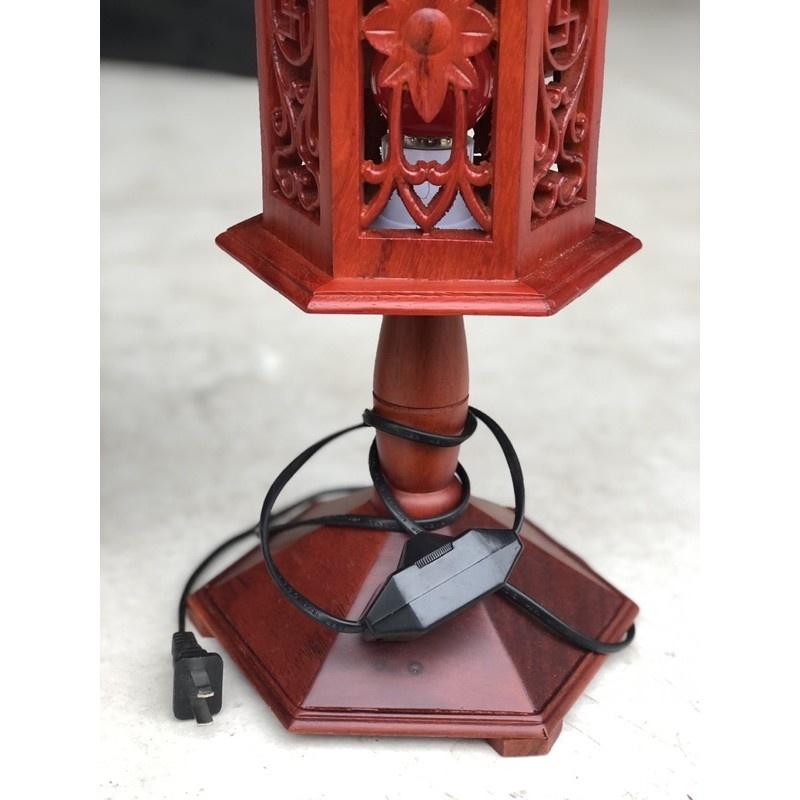 Cặp đèn thờ gỗ Hương cao 48cm giá rẻ