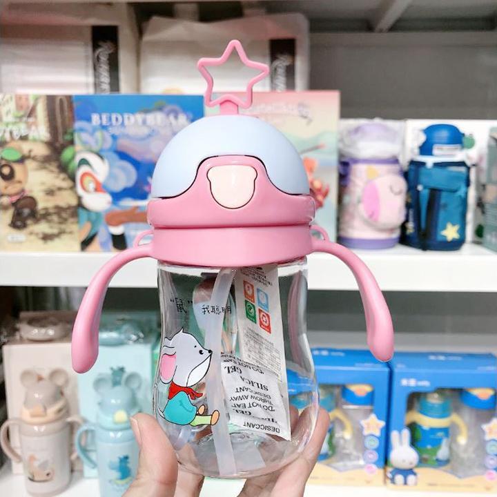 Bình Nước Có Tay Cầm Và Ống Hút Chống Tràn Tiện Dụng Cho Bé