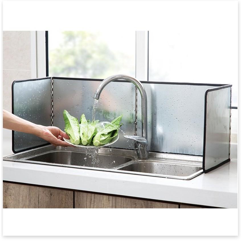 Sản Phẩm  Tấm chắn dầu mỡ nhà bếp tiện lợi