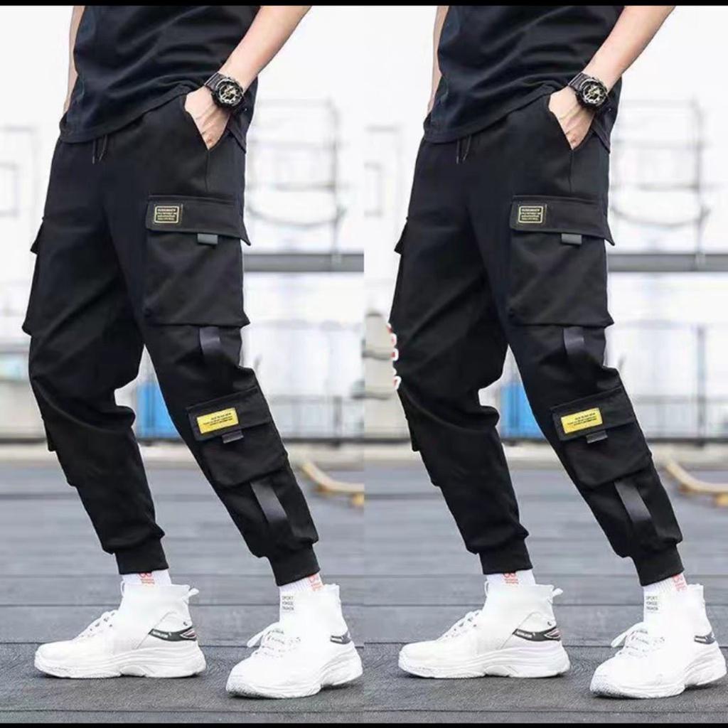 Quần Jogger LOGO vàng dài ống bo gấu - Chất Vải Kaki Kiểu Thể Thao UNISEX một Màu Đen. 02x