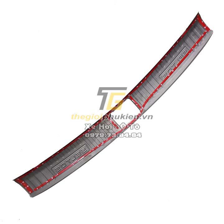 Bộ sản phẩm ỐP BẬC CỐP VÀ BẬC CỬA vân Carbon xe Kia Seltos
