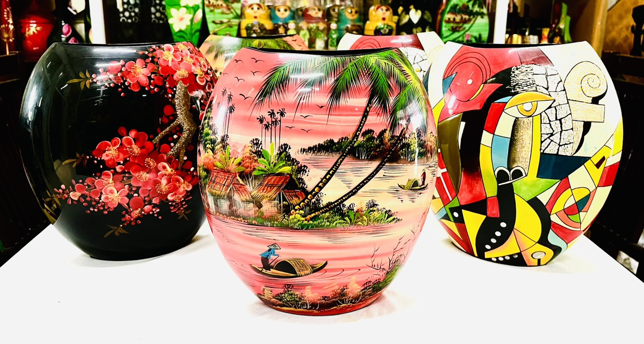 Bình Sơn Mài dẹp Cao Cấp Thanh Bình Lê size 30x25x12 thích hợp cắm hoa, trang trí, làm quà tặng,...