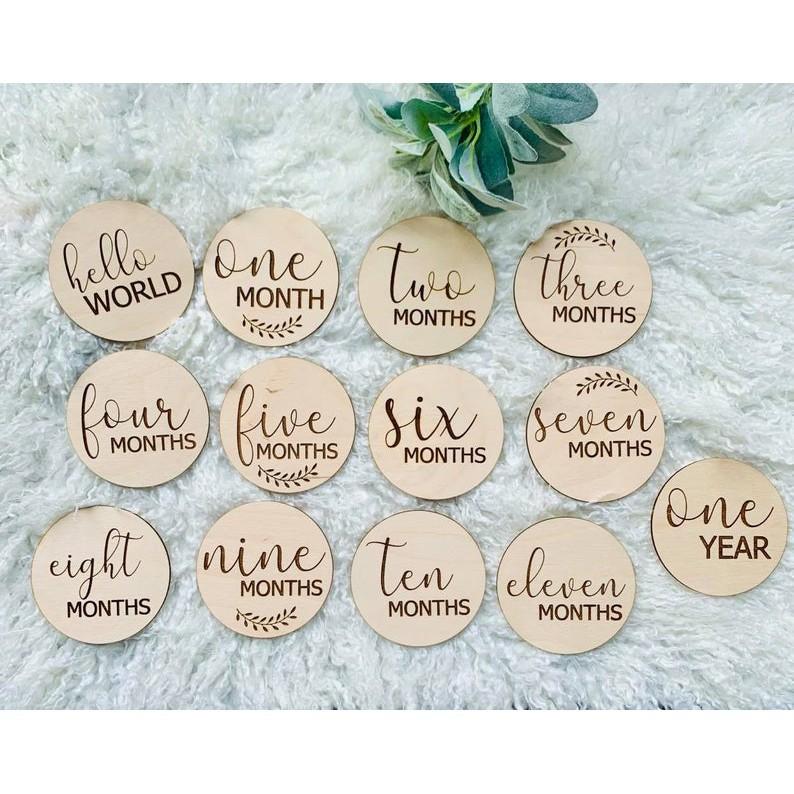 Bộ số tháng tuổi của bé bằng gỗ , phụ kiện chụp ảnh cho bé