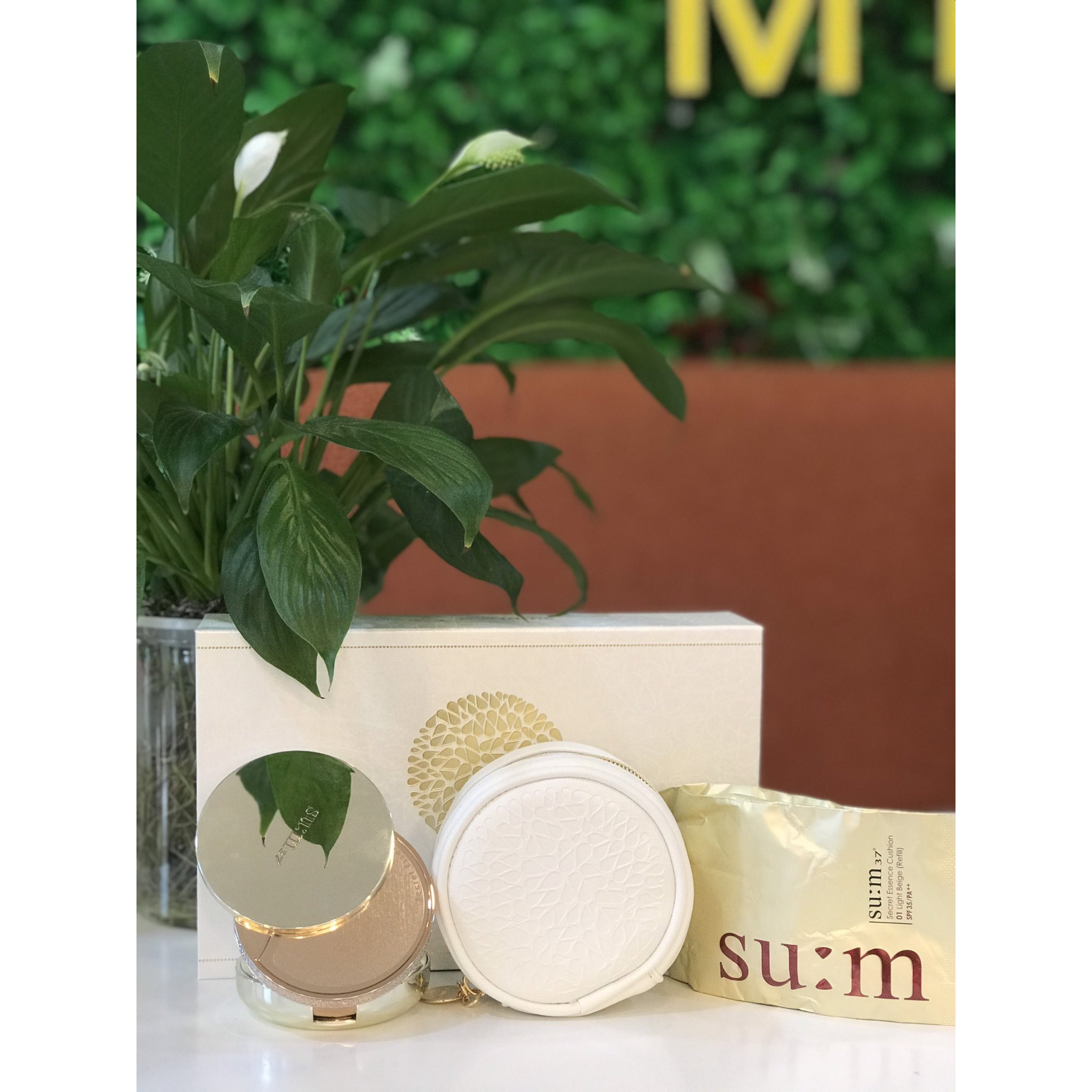 Phấn nước chứa dưỡng chất nước thần Su:m37 Secret Essence Cushion #02