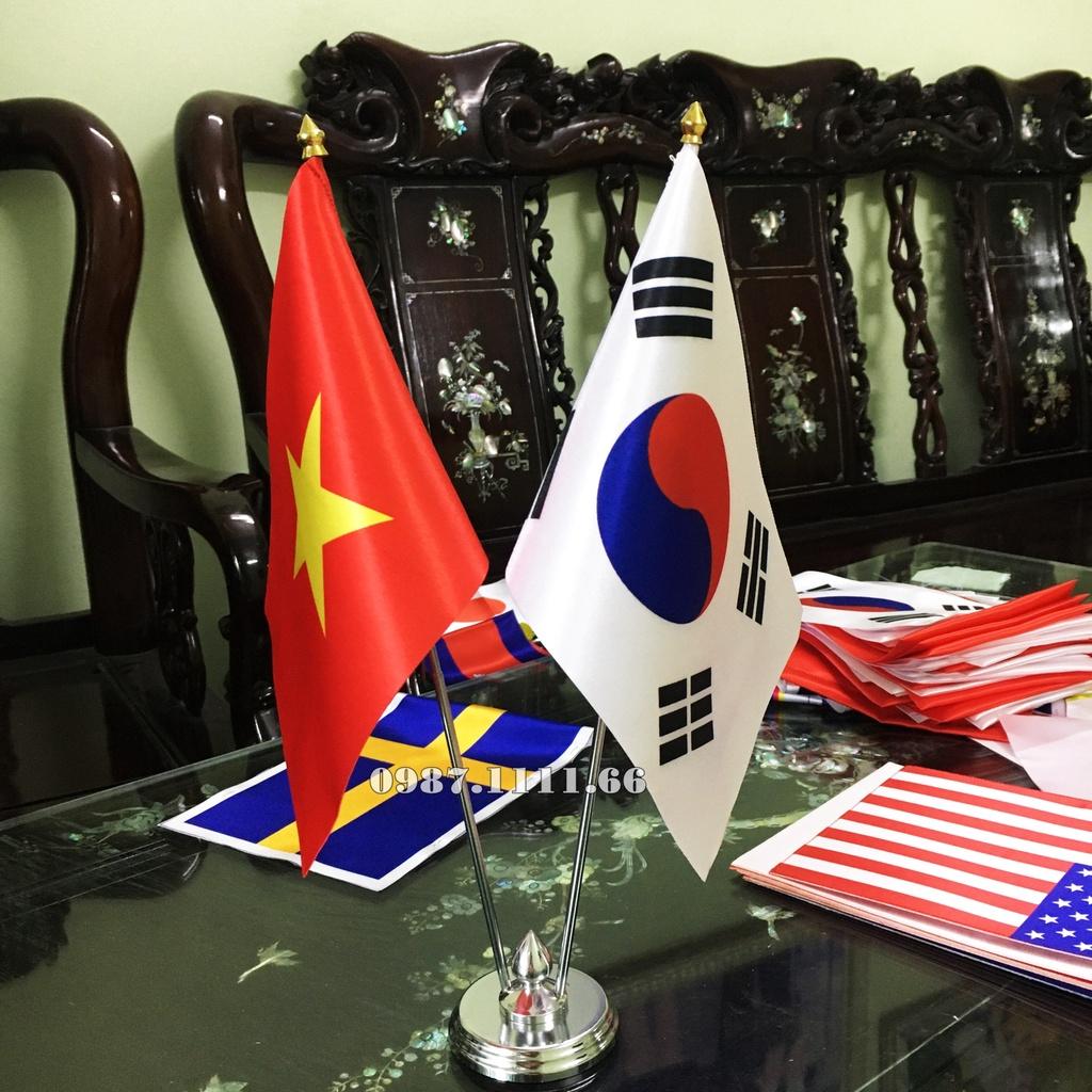 Cờ Để Bàn Đế Thép Loại cắm 2 cờ Các Nước Tùy Chọn