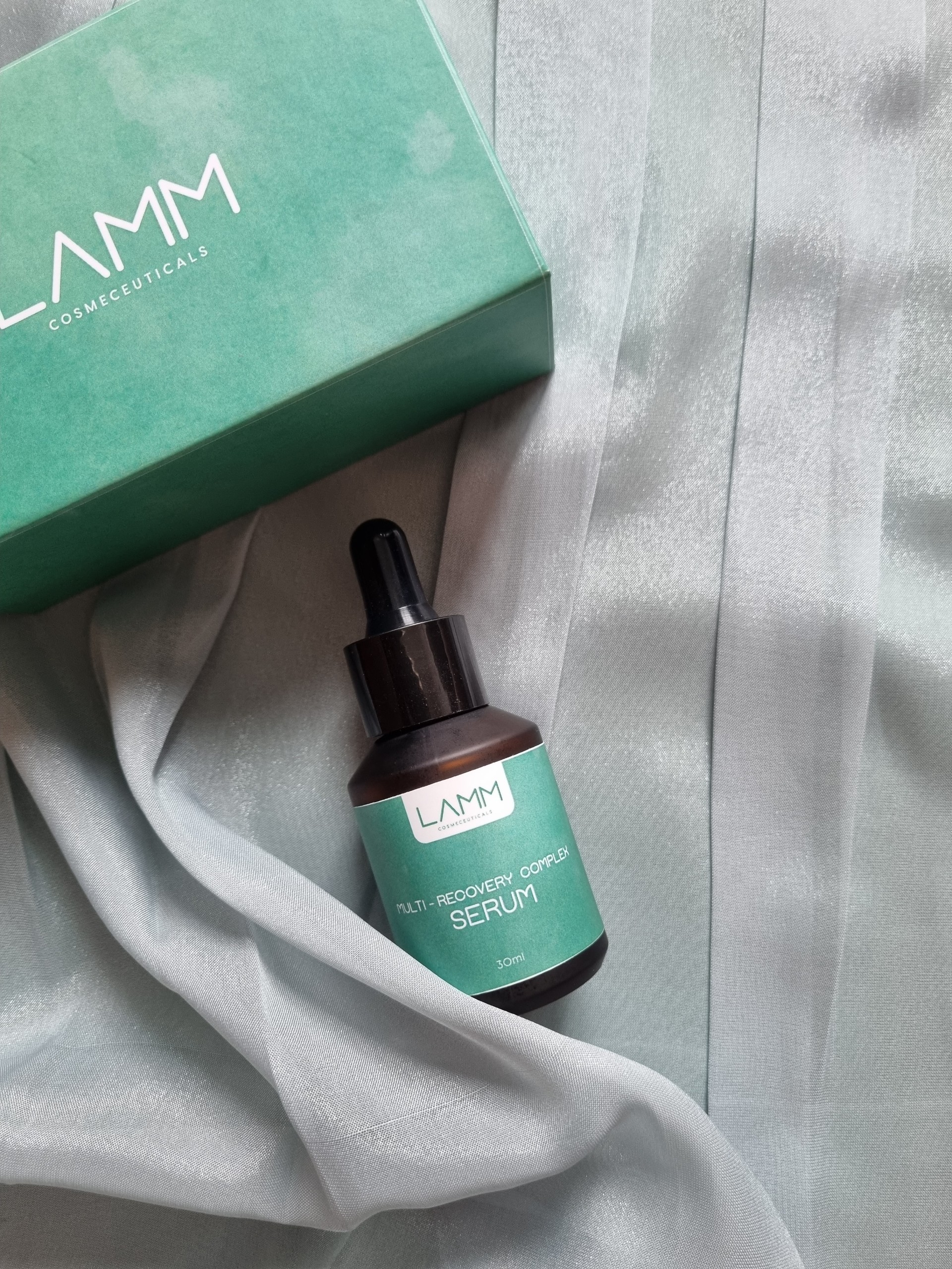 Serum siêu cấp ẩm dưỡng trắng da phục hồi se khít lỗ chân lông chiết xuất yến mạch Multi Recovery Complex Serum