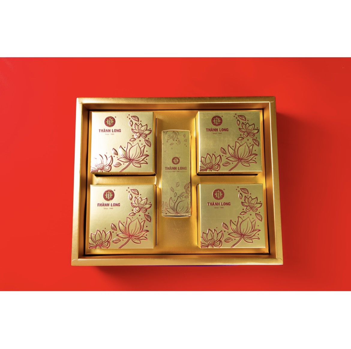 Hộp 4 Bánh Trung Thu Chay 220g - Thành Long Combo Chay trăng 880g - tặng 1 hộp trà - VIỆT NAM