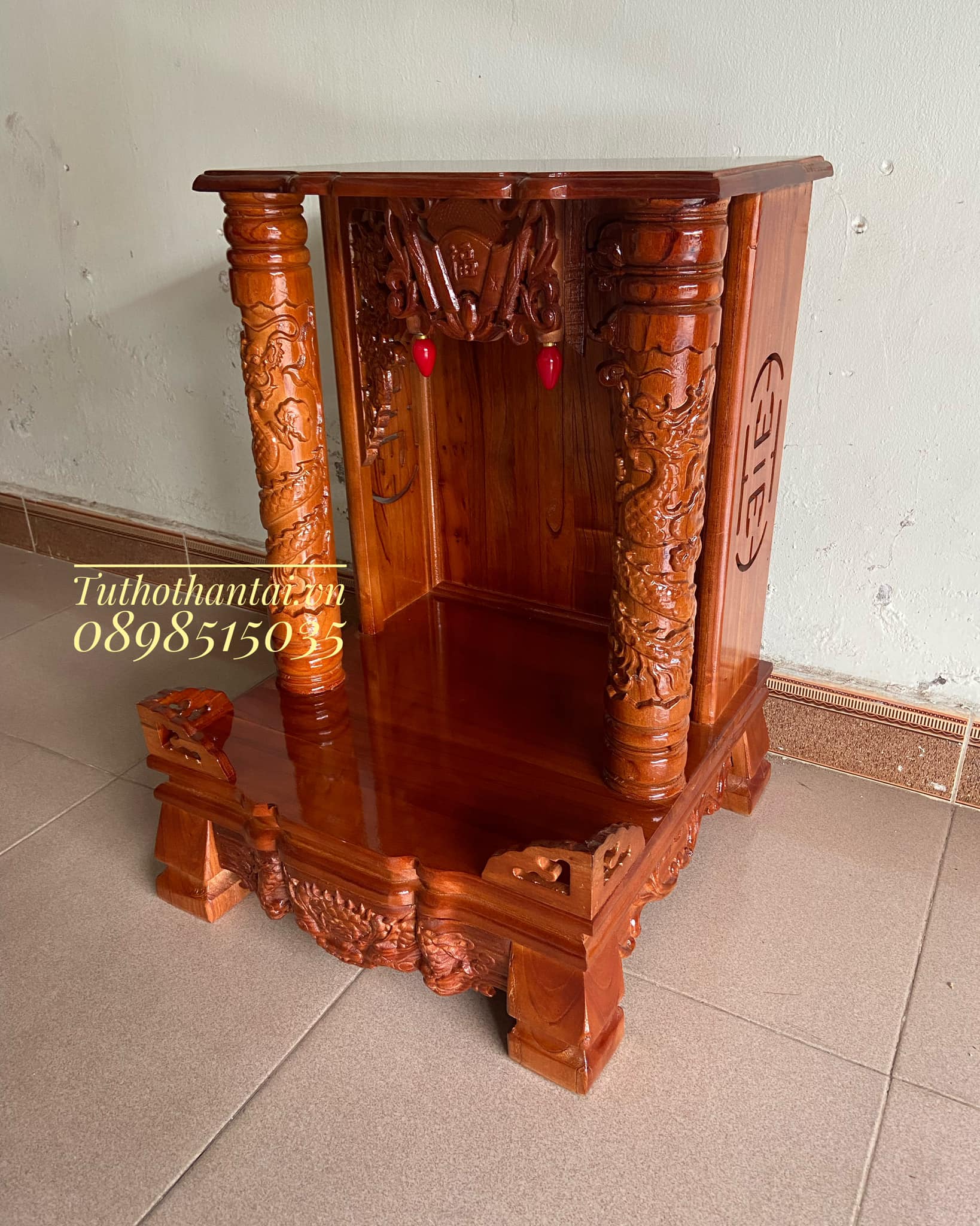 Bàn thờ thần tài cột Rồng 48 x 68CM, đình cong