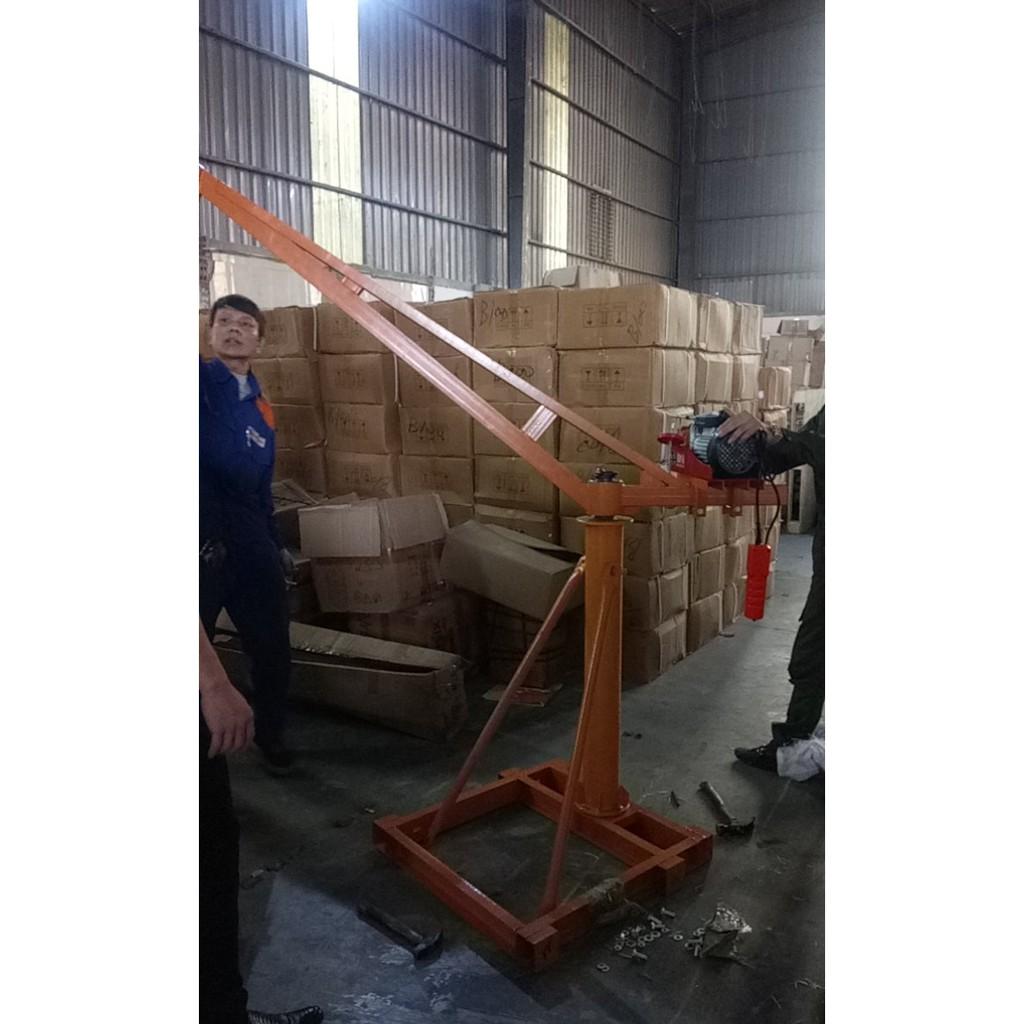 Cẩu xoay 360 độ 5 trụ tải trọng 500kg (video cẩu)