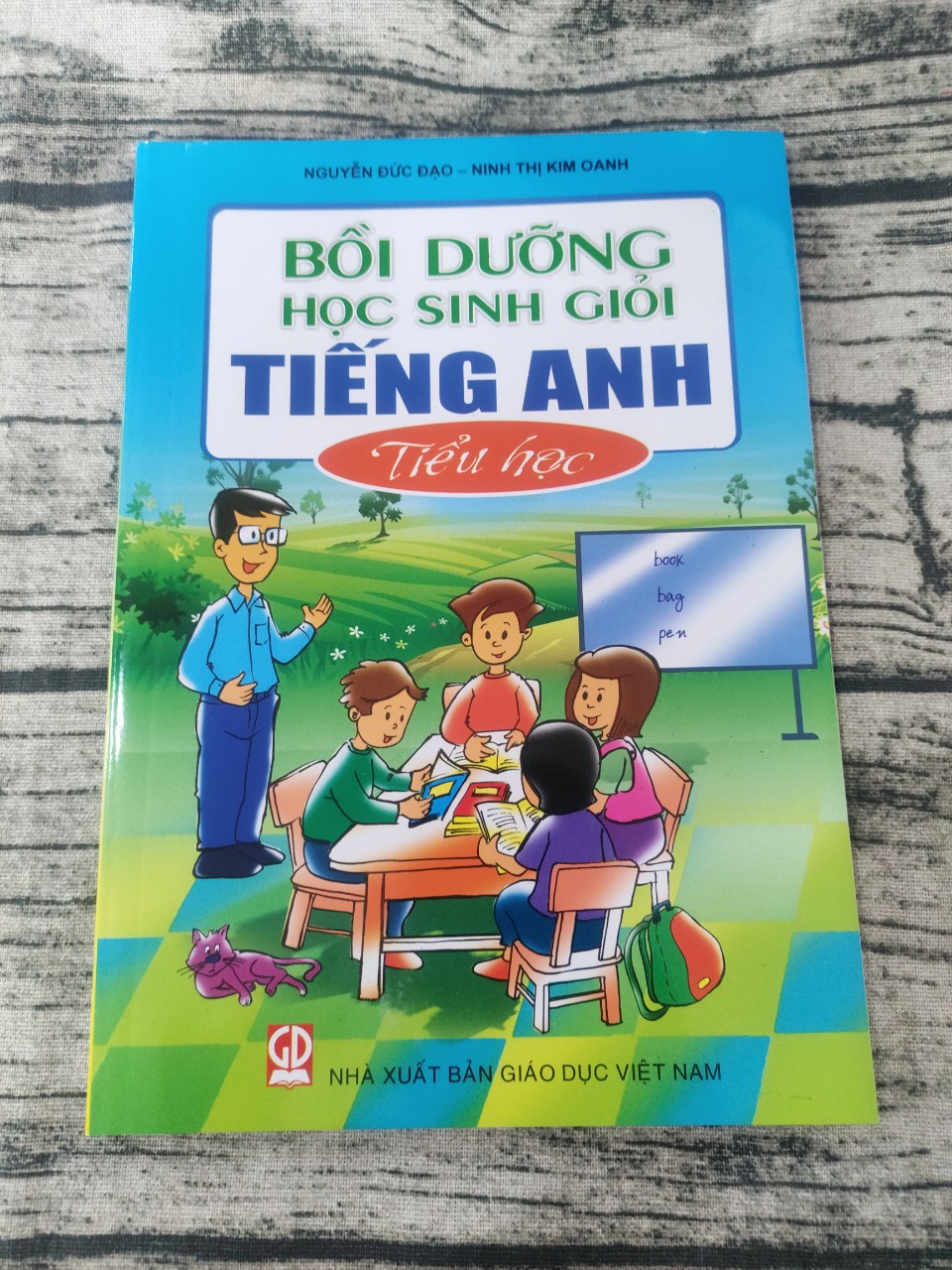 Bồi dưỡng học sinh giỏi tiếng Anh Tiểu học