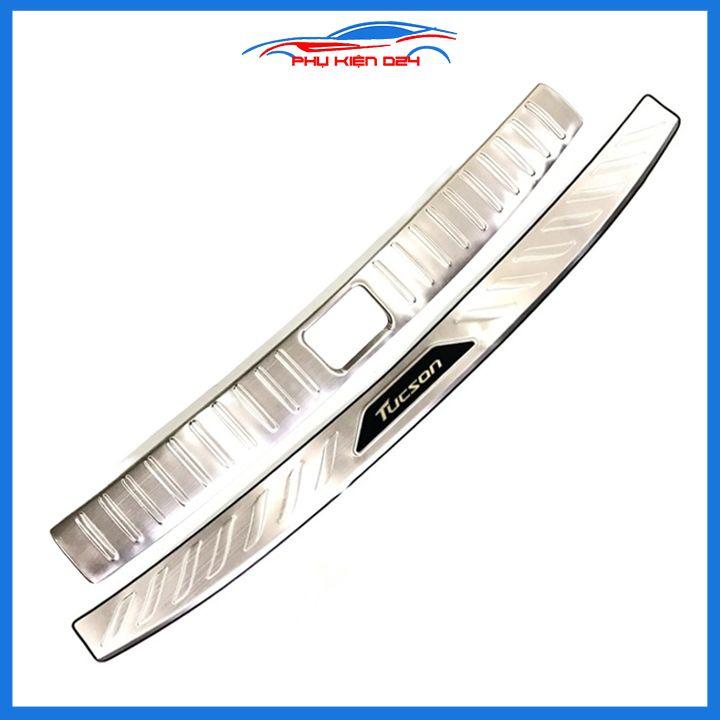 Ốp chống trầy cốp Tucson 2016-2017-2018-2019-2020-2021 inox sáng bóng bảo vệ xe chống va đập