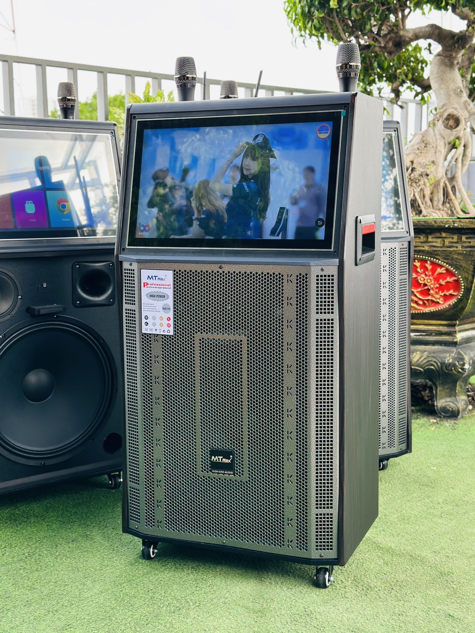 Loa Màn Hình MTMAX T73S Bass40 Màn Hình 21inch Công suất 500W Đi Kèm Cặp Micro Sang Trọng Chống Hú Cao Cấp. HÀNG CHÍNH HÃNG
