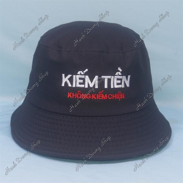 Nón tai bèo mũ bucket vành nhỏ thêu chữ Kiếm Tiền Không Kiếm Chiện - Đen