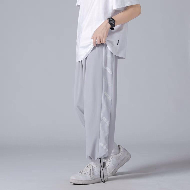 Quần jogger unisex ́ ̉ ̣̂ Quần ống rộng có dây rút ở gấu chất Umi thể thao, chất lì không xù