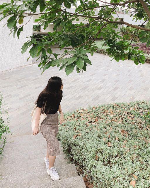 SET ÁO ĐEN + CHÂN VÁY CARO