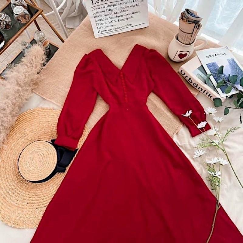 Đầm Dài Đỏ Có Nút Cổ Vest