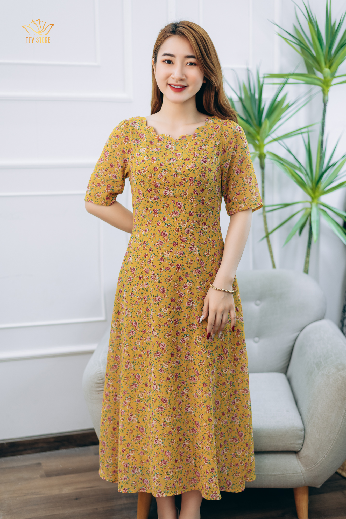 Đầm xòe thiết kế trung niên cao cấp sang trọng Cổ sóng nước tay ngắn màu Vàng Hoa TTV STORE TTV1372