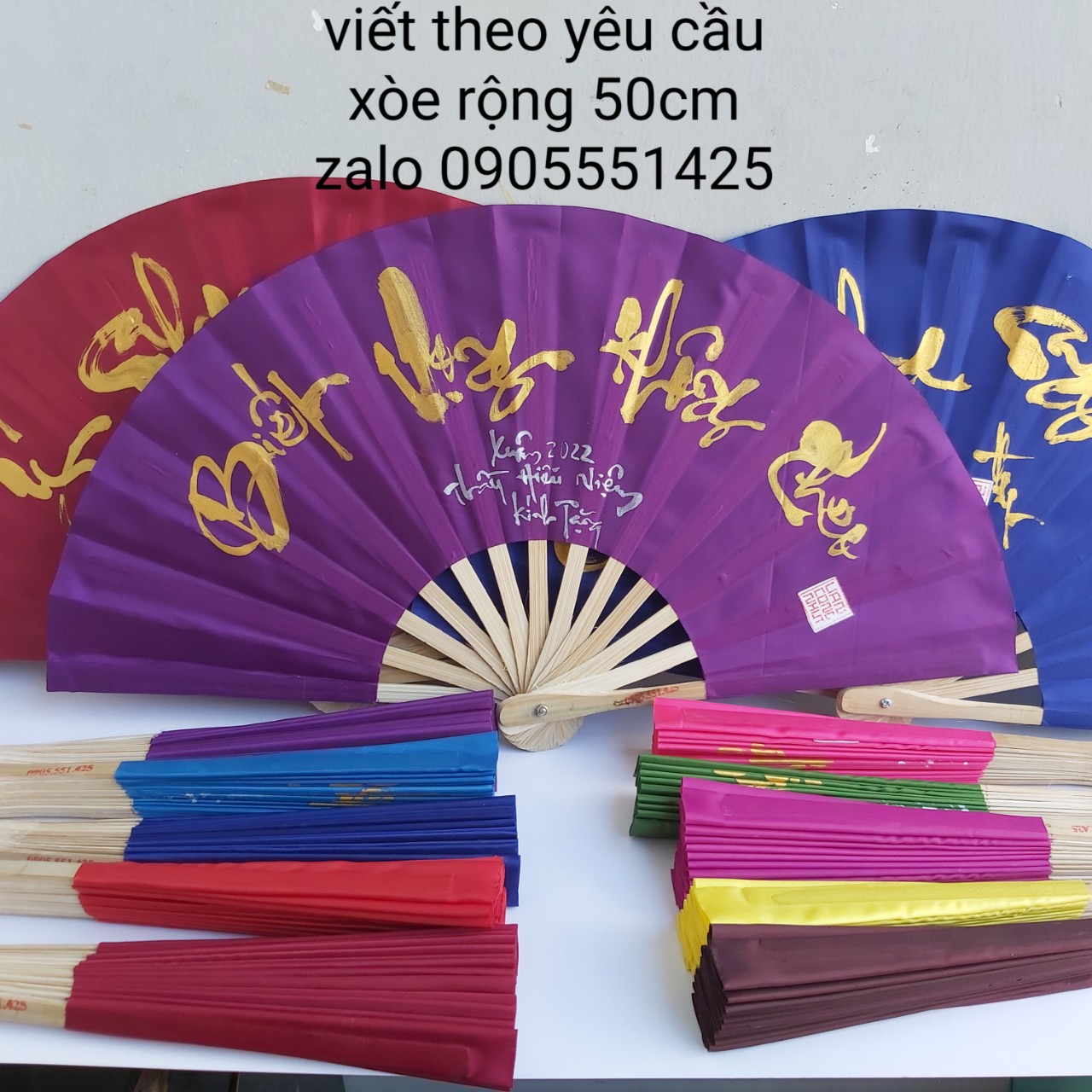 Quạt vải chữ TRÍ,viết theo yêu cầu.Quà tặng mừng tân gia,khai trương, ông bà,cha mẹ,bạn bè,đối tác.Quà cưới, tết, S.nhật