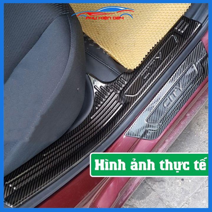 Bộ nẹp bước chân trong ngoài vân Cacbon xe City 2015-2016-2017-2018-2019-2020 chống trầy làm đẹp ô tô