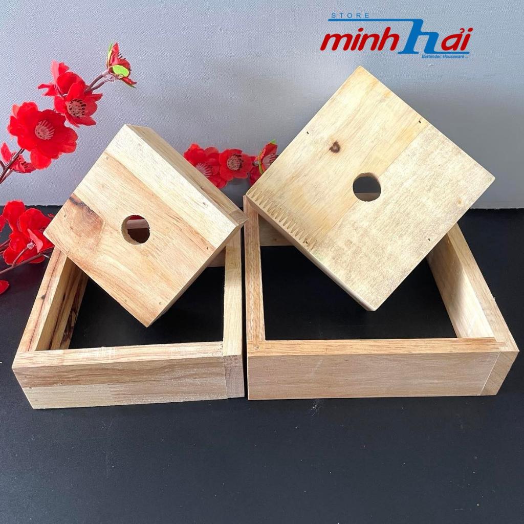 Khuôn làm bánh chưng bằng gỗ đẹp, cứng cáp. Khuôn bánh chưng bằng gỗ tiện lợi. Dụng cụ làm bánh truyền thống chuyên nghi