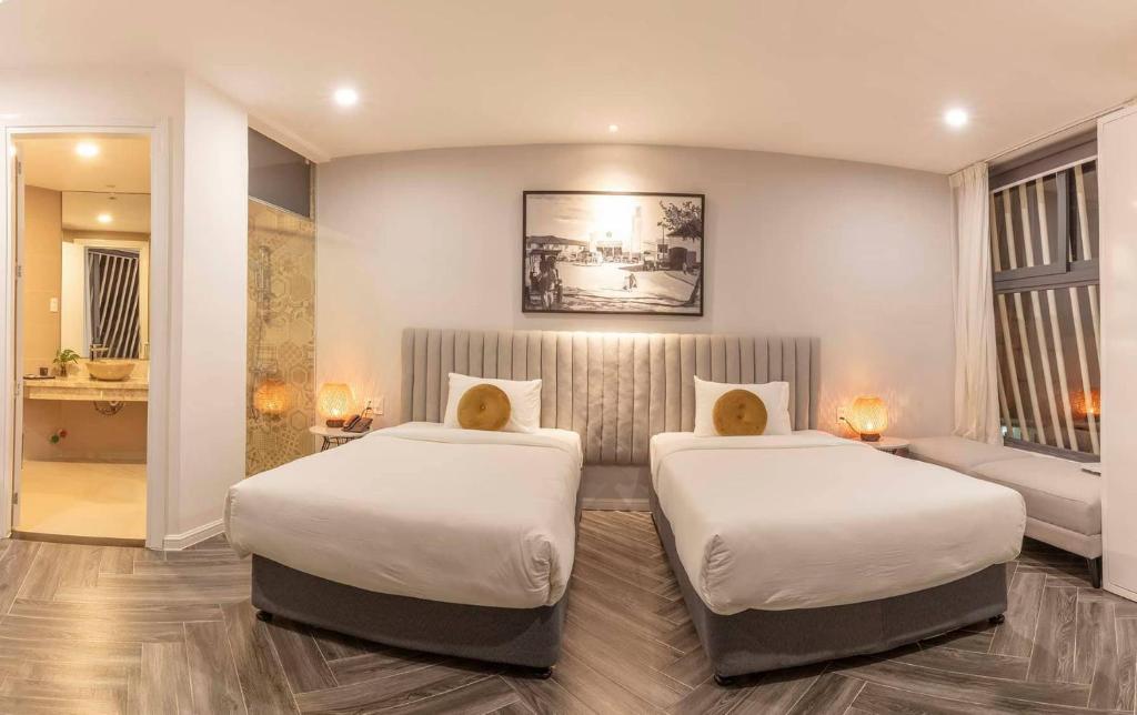 Combo 4N3D KS Len's Hotel Đà Lạt 3 Sao: VMB khứ hồi Hà Nội - Đà Lạt + Phòng Tiêu Chuẩn + Ăn sáng