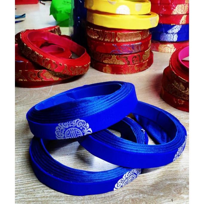 Áo dài bé trai in chữcha mẹ