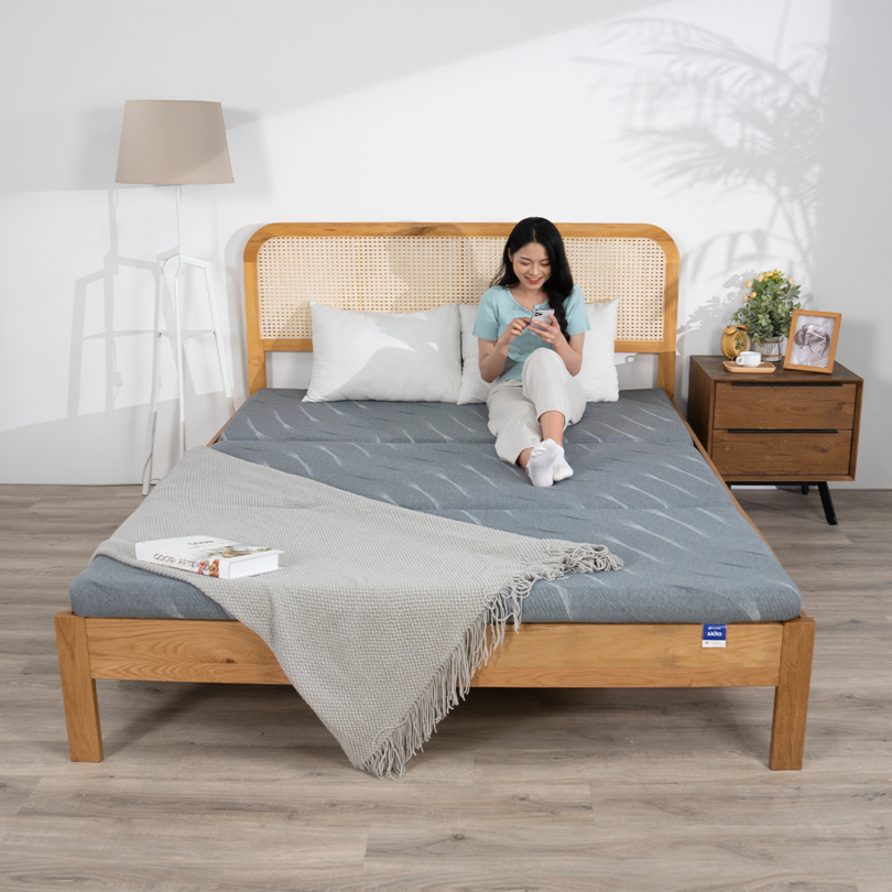 Nệm foam Goodnight Akita gấp 3 êm ái, cải thiện tình trạng đau mỏi cột sống, cuộn hút gọn nhẹ và dễ dàng di chuyển